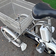 【ジモティー限定SALE】88000→77000円　BRIDGESTONE ブリヂストン 12.3Ah電動アシスト自転車 電動アシスト三輪車 自転車 三輪車 通勤 の画像