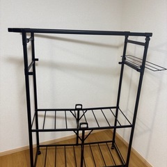 　　【カインズホーム】　ハンガーラック　
