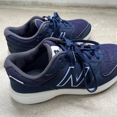 ニューバランス23.5 
の画像