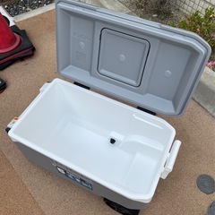 美品　IGLOO クーラーボックス　マックスコールド90QT（８５Ｌ）の画像