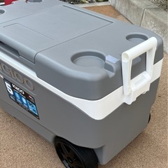 美品　IGLOO クーラーボックス　マックスコールド90QT（８５Ｌ）の画像