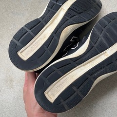 ニューバランス23.5
の画像