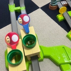 ホットウィール　マリオサーキット　ライトトラックセット　本体＋カート2種の画像
