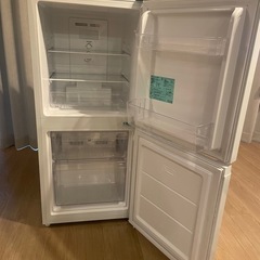 Hier 冷蔵庫　2023年製　121Lの画像