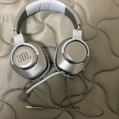 JBL Quantum 100