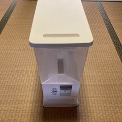 米びつ