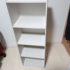 ☆貴重・頑丈!!☆カラーボックス☆４段☆在庫2個あり☆木製ラック☆本/飾り棚☆収納家具☆ホワイト☆中古☆程度良品の画像