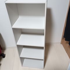 ☆貴重・頑丈!!☆カラーボックス☆４段☆在庫2個あり☆木製ラック☆本/飾り棚☆収納家具☆ホワイト☆中古☆程度良品の画像