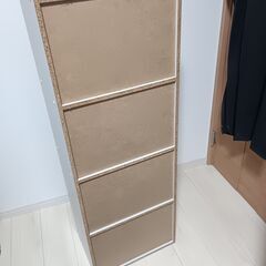 ☆貴重・頑丈!!☆カラーボックス☆４段☆在庫2個あり☆木製ラック☆本/飾り棚☆収納家具☆ホワイト☆中古☆程度良品の画像