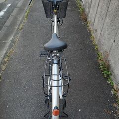 26インチ自転車　ママチャリ　シルバーの画像