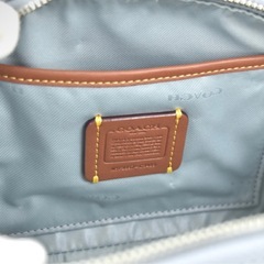 【本日4日中に受け取れる方】COACH(コーチ) 化粧ポーチの画像