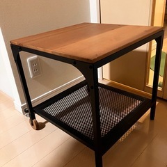 サイドテーブルの画像