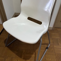 IKEA デザインチェアー SNILLE