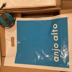 ロゴの入った可愛いビニール袋　買い物袋　100枚ワンセット¥200ラッピング用品の画像