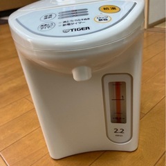 美品⭐︎タイガーマイコン電動ポットPDRG221  の画像