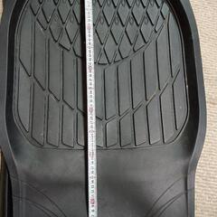 車　足元のマットセットの画像
