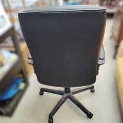 オフィスチェア OAチェア 椅子 イス 合皮 ワークチェア 黒/ブラック 家具 チェア 札幌市 中央区 南12条店の画像