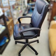 オフィスチェア OAチェア 椅子 イス 合皮 ワークチェア 黒/ブラック 家具 チェア 札幌市 中央区 南12条店の画像