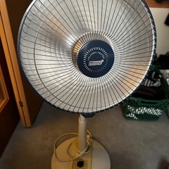 扇風機型電気ヒーター