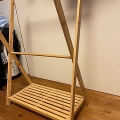 【早い者勝ち‼️】ほぼ新品無印良品タオルかけ（竹）の画像