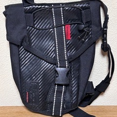 レッグバッグ