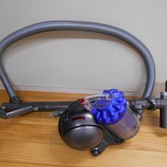 中古ダイソンdc48　動作し吸引します