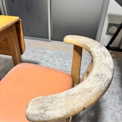 無料｜小さなダイニングテーブルセット（椅子色あせあり）の画像