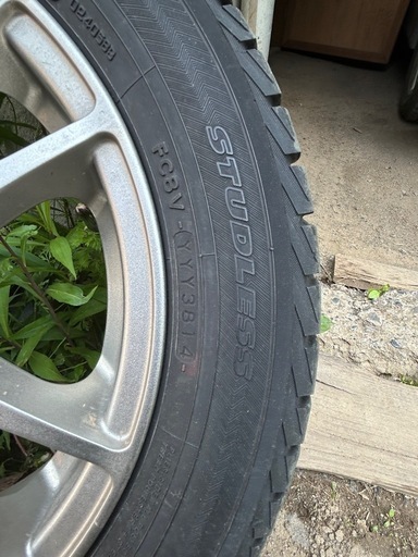 軽自動車のスタッドレスタイヤです
