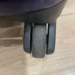 スーツケース　タイヤ破損　 innovatorの画像