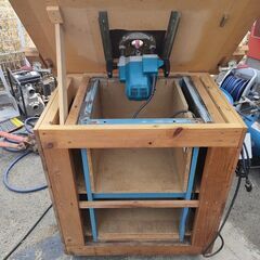 【引取限定】マキタ 3612BRA 電動ルーター　自作作業台セッ...
