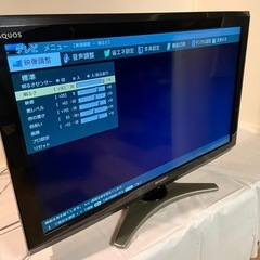 SHARP  AQUOS 32インチ　2011年製