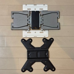 テレビ取付金具