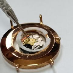 クォーツ腕時計 電池交換 電気電池駆動各種時計修理 