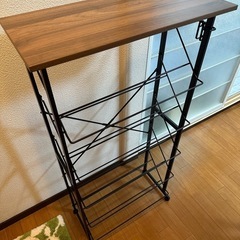 スリムなシューズラックの画像