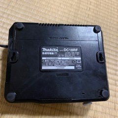 マキタ 18v  純正充電器の画像