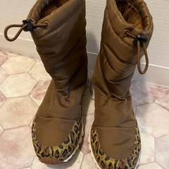 【新品】23.5cmスノーブーツ リーボック【新品】