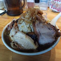 一緒にラーメン食べに行きませんか？🍜🐖🍥
