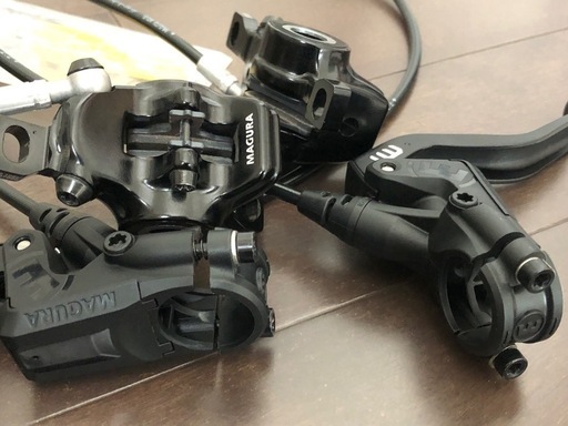 新品同様 マグラ MT4 油圧ブレーキセット