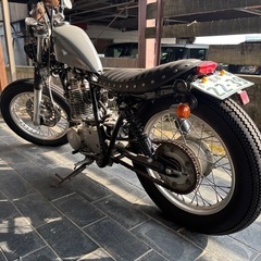 SR400カスタム車検I年残りの画像