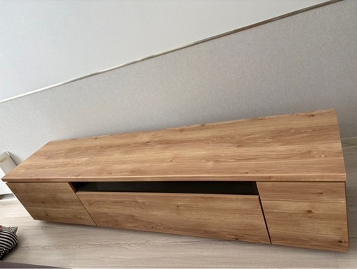 値下げ交渉受け付けます。
美品テレビ台