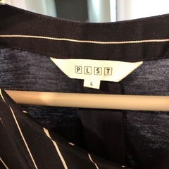 セミフォーマル　服の画像