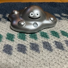 逃げ出すはぐれメタル
