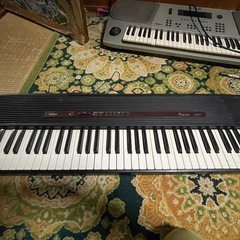 カシオ　電子ピアノ
