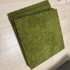 タイルカーペット緑(グリーン) 未使用品　50cm✖️50cm✖...