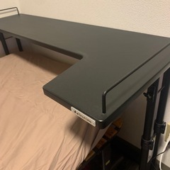 テーブル　ベッド