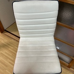 カウンターチェアーの画像