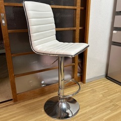 カウンターチェアーの画像