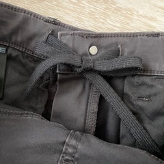 UNIQLO メンズパンツの画像