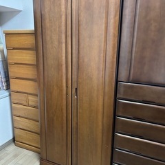 洋服ダンス
