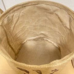 麻？　カゴ　バスケット　収納の画像